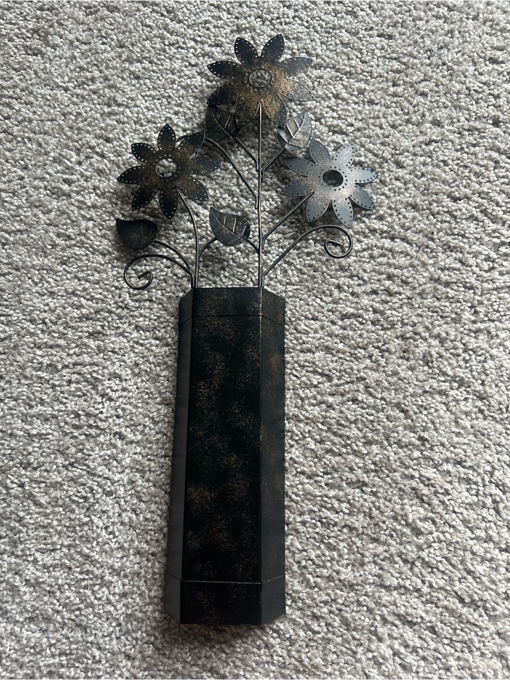 Metal Wall Flower Vase Decor